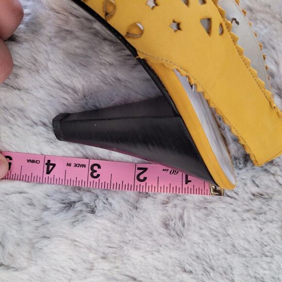 Pancaldi Womens Slingback Heels Yellow Cutout Geometric Shapes 3.5" Size 9 N - Picture 3 of 11